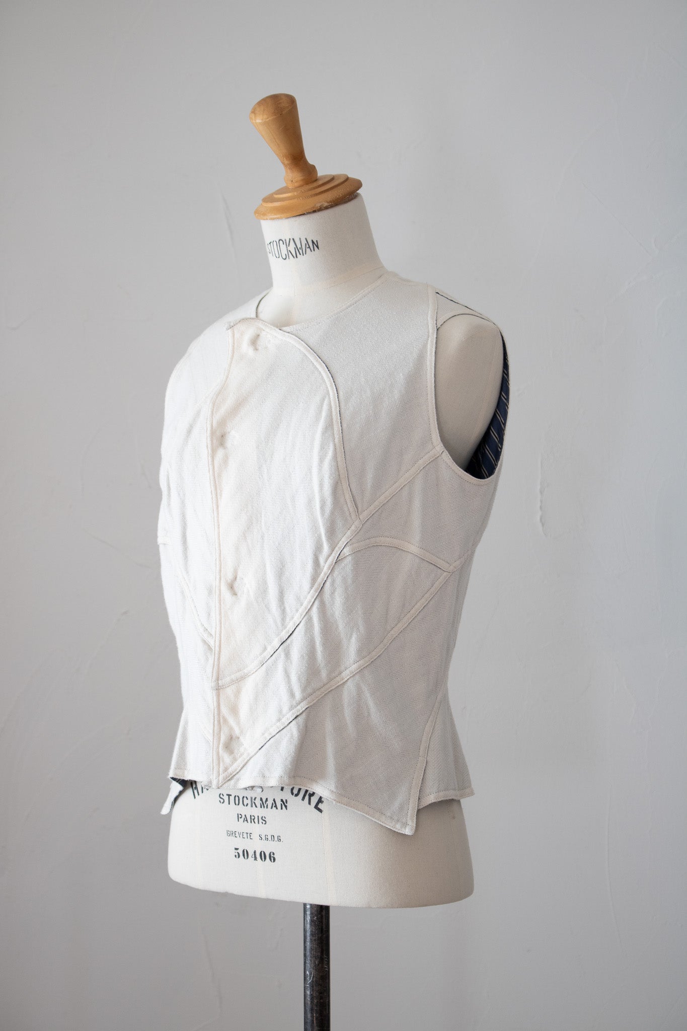 mary vest K600 cotton herringbone white